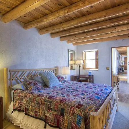 Casa Kearney Three-bedroom Santa Fe