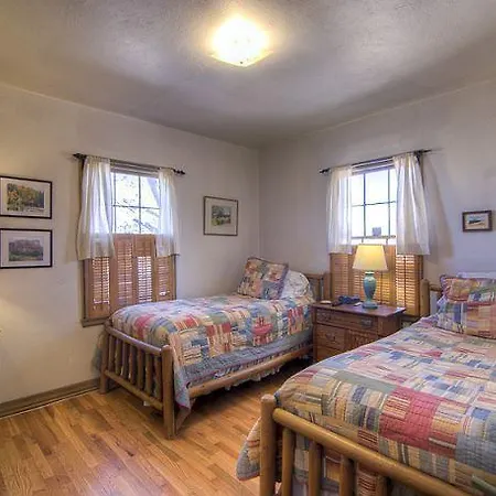 Casa Kearney Three-bedroom * Santa Fe